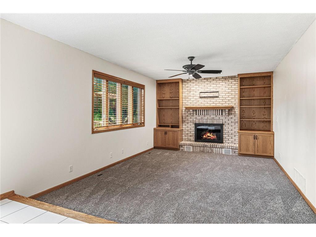 4441 Hillvale Avenue N Oakdale MN 55128 7062767 image4