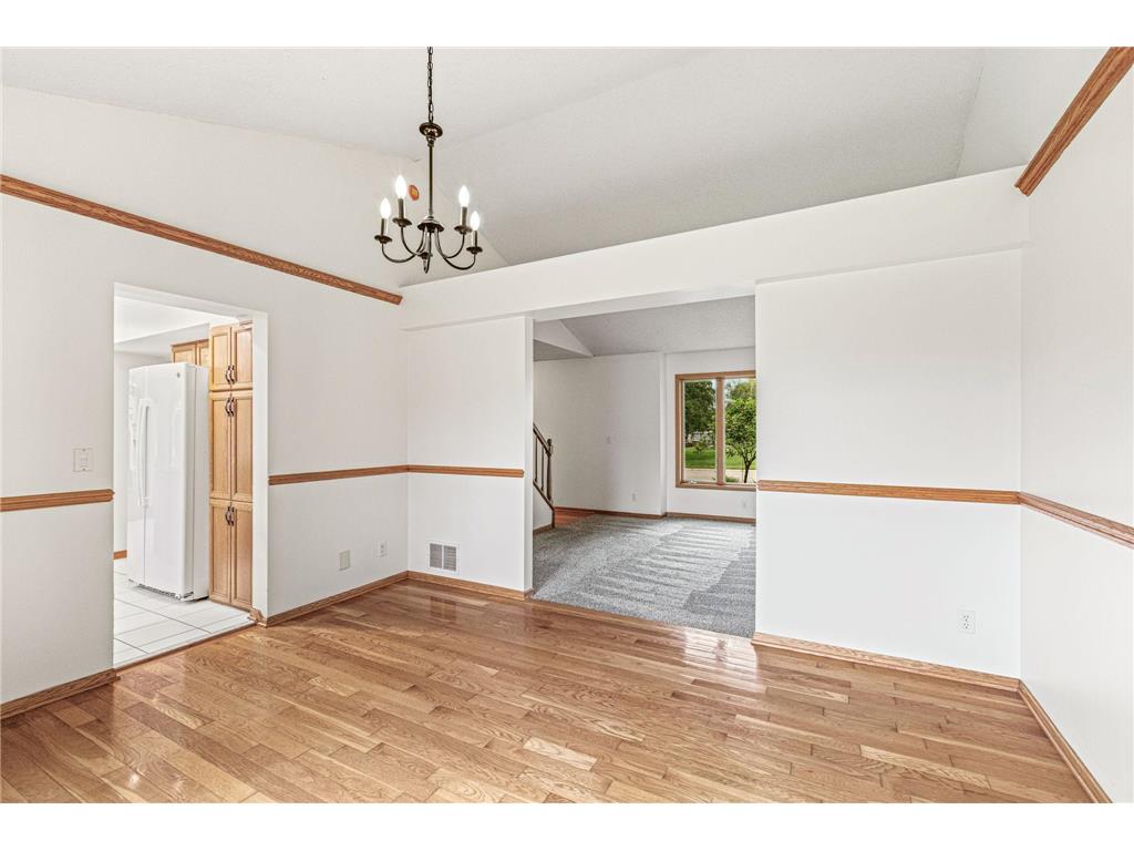 4441 Hillvale Avenue N Oakdale MN 55128 7062767 image6
