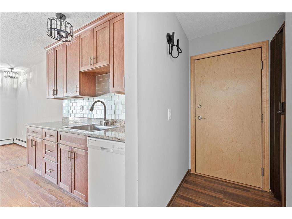 4442 Cedar Lake Road S #7 Saint Louis Park MN 55416 7031886 image2