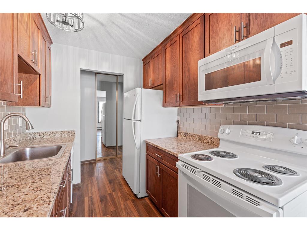 4442 Cedar Lake Road S #7 Saint Louis Park MN 55416 7031886 image6
