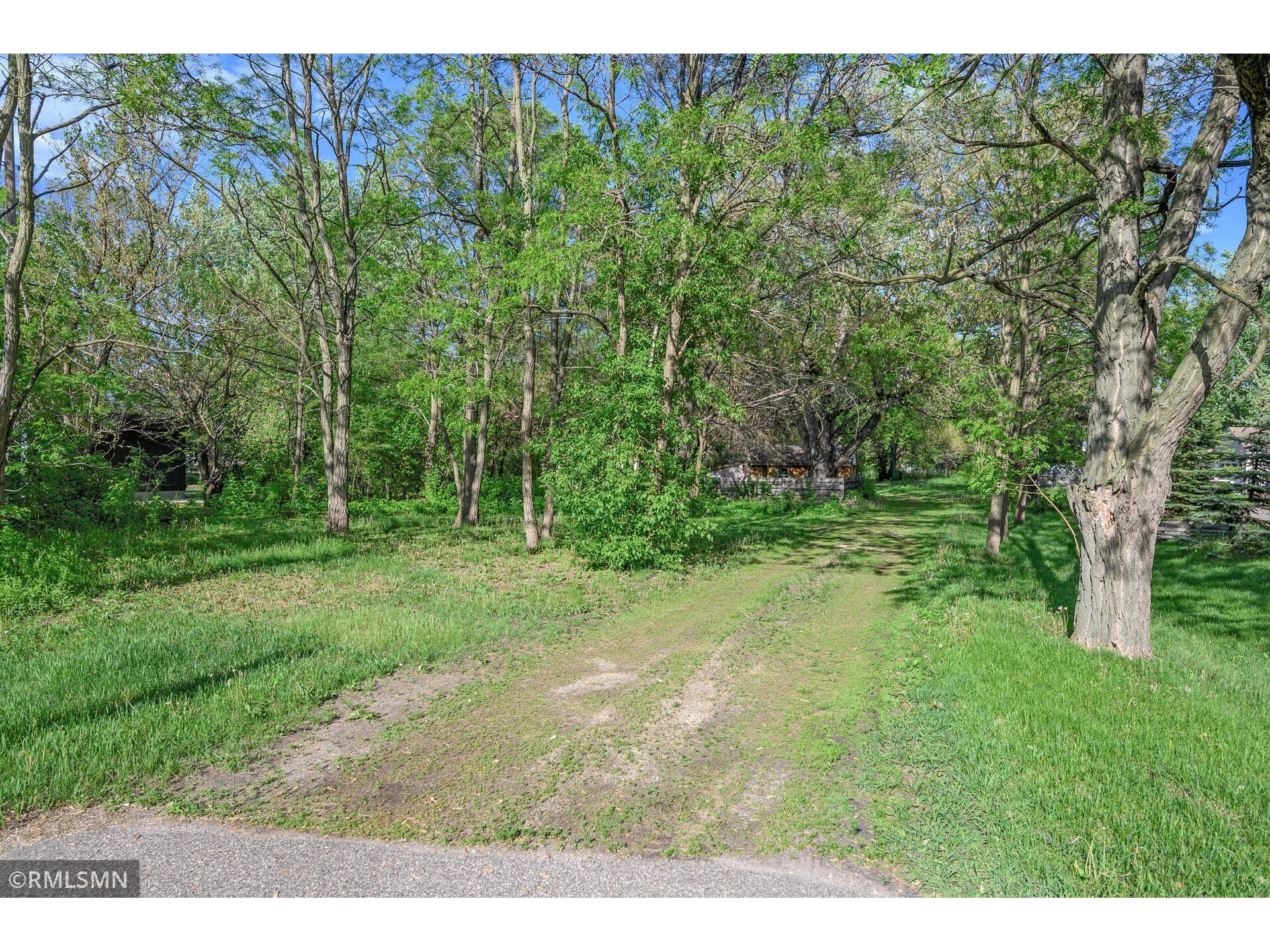 4442 Hodgson Road, Shoreview, MN 55126 MLS 5757145 Edina Realty