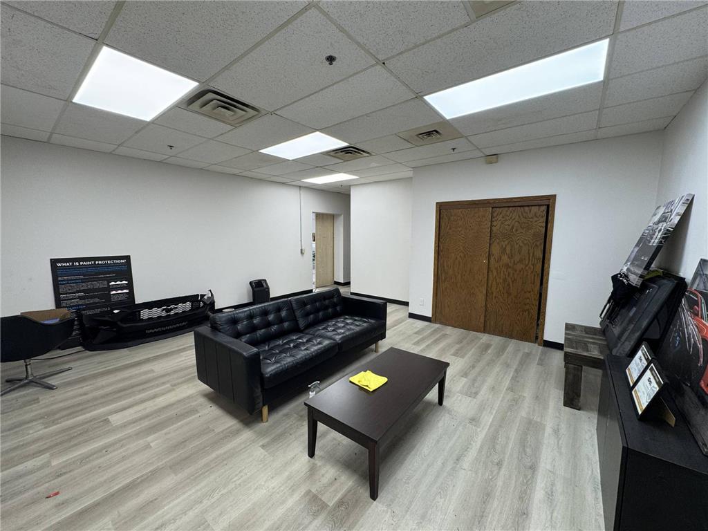 4444 W 76th Street Edina MN 55435 7087781 image3
