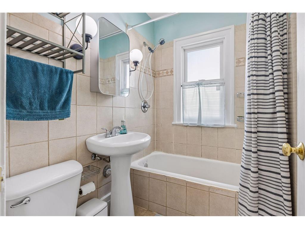4445 31st Avenue S Minneapolis MN 55406 7053301 image17