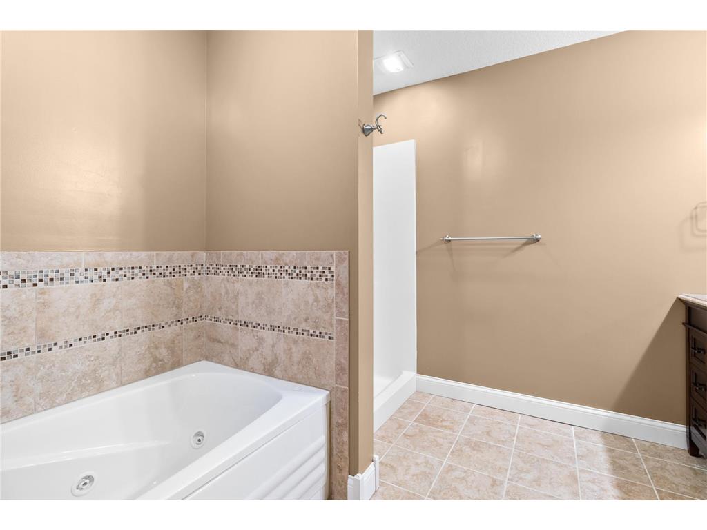 4445 Fallgold Parkway N Brooklyn Park MN 55443 7022275 image33