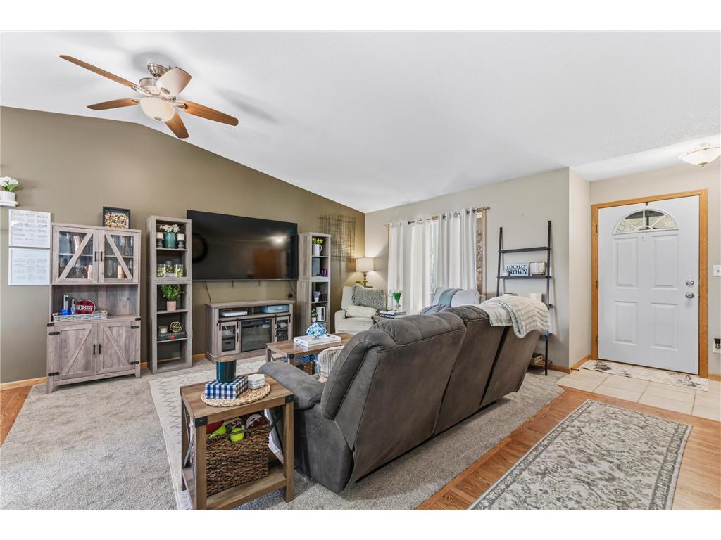 4445 Manor Drive NW Rochester MN 55901 7047587 image4