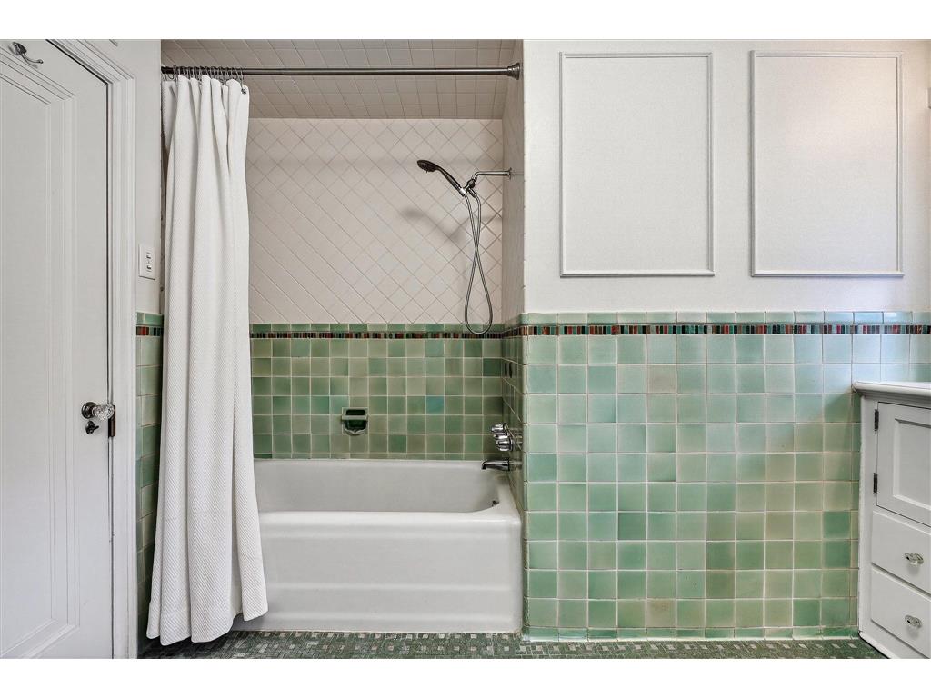 4447 Dupont Avenue S Minneapolis MN 55419 6812144 image45