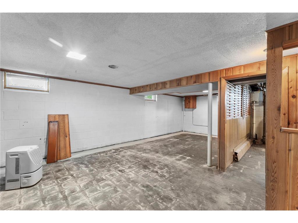 4448 Washington Street NE Columbia Heights MN 55421 7067224 image14