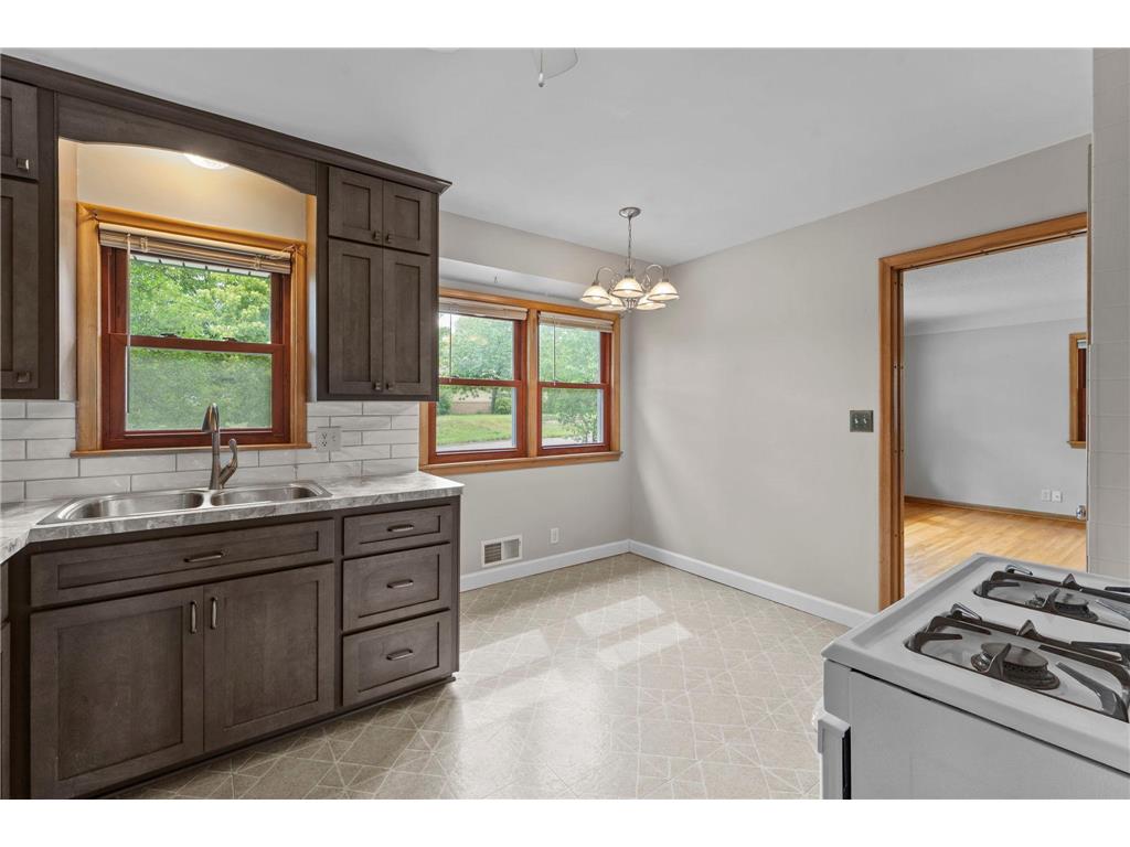 4448 Washington Street NE Columbia Heights MN 55421 7067224 image7