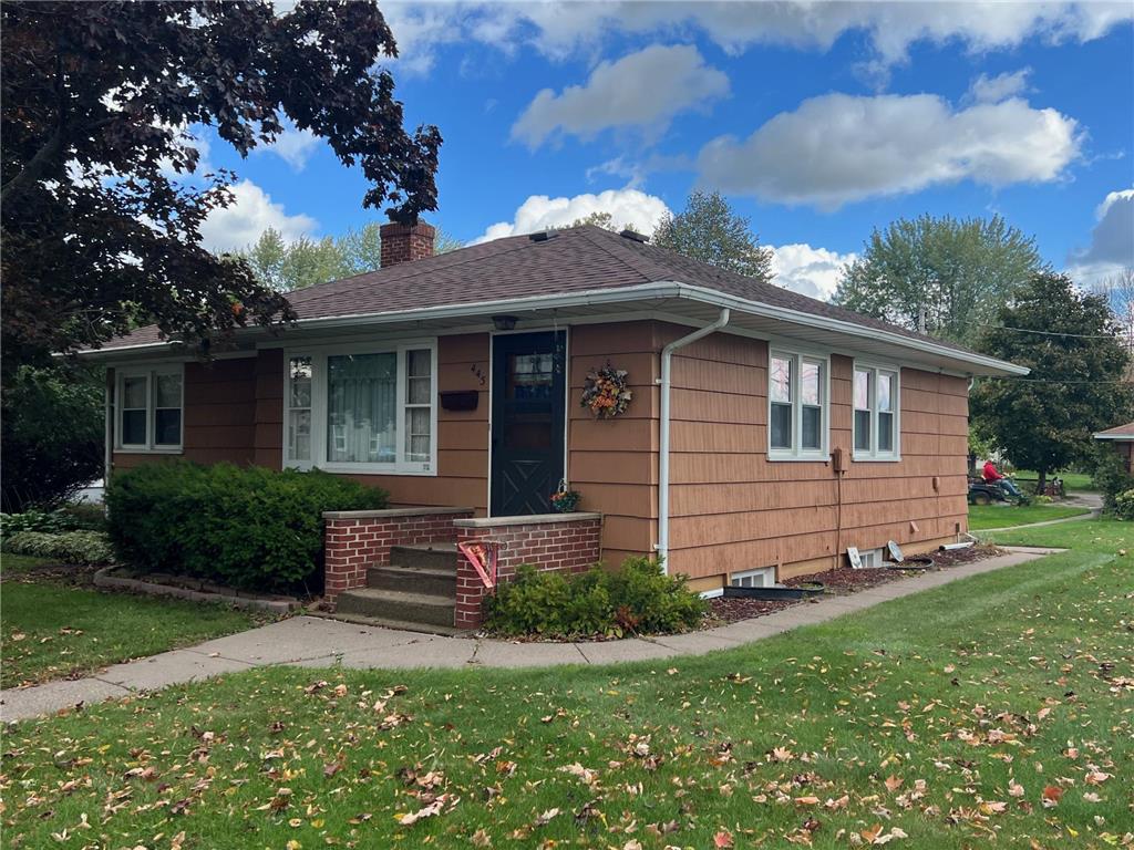 445 4th Avenue SE, Milaca, MN 56353 MLS 6455379 Edina Realty