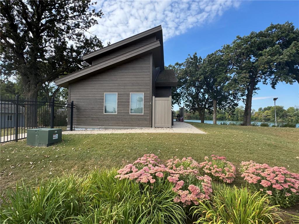 445 Lake Avenue #104 Fairmont MN 56031 - Sisseton 7045896 image2