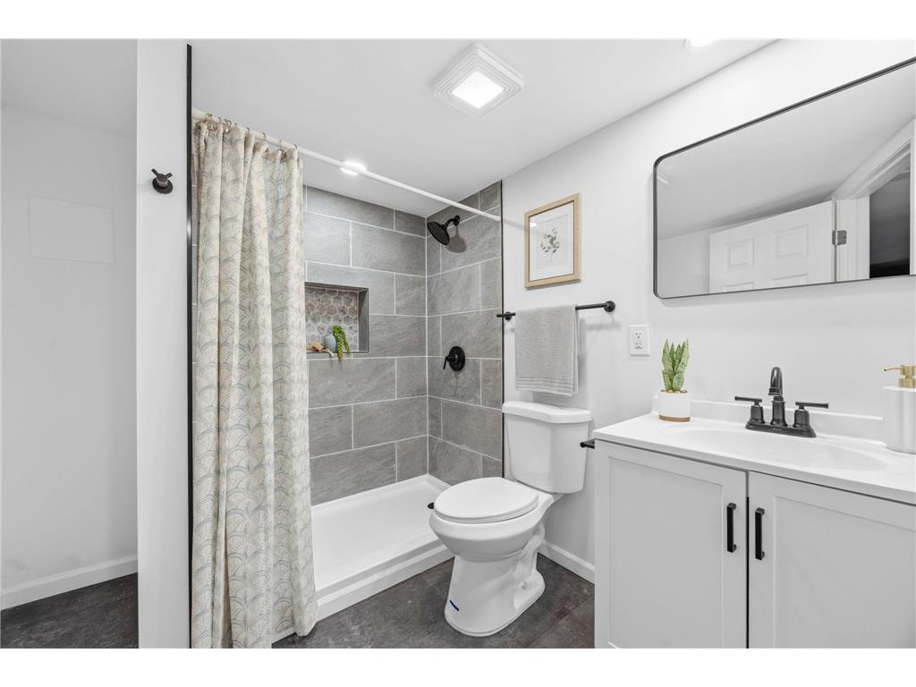 445 Lark Avenue E Maplewood MN 55117 7104952 image18