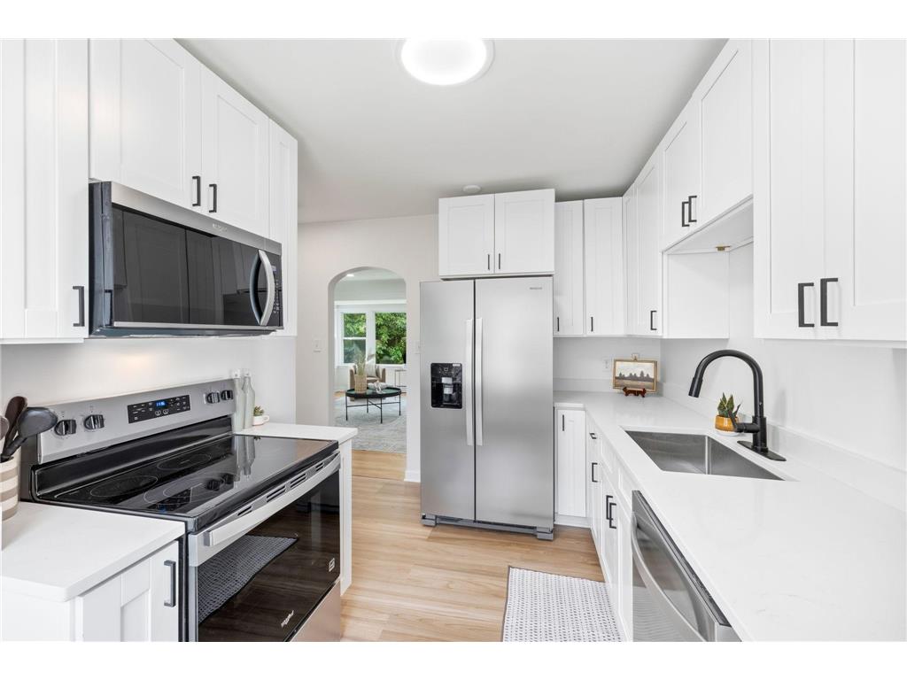 445 Lark Avenue E Maplewood MN 55117 7104952 image5