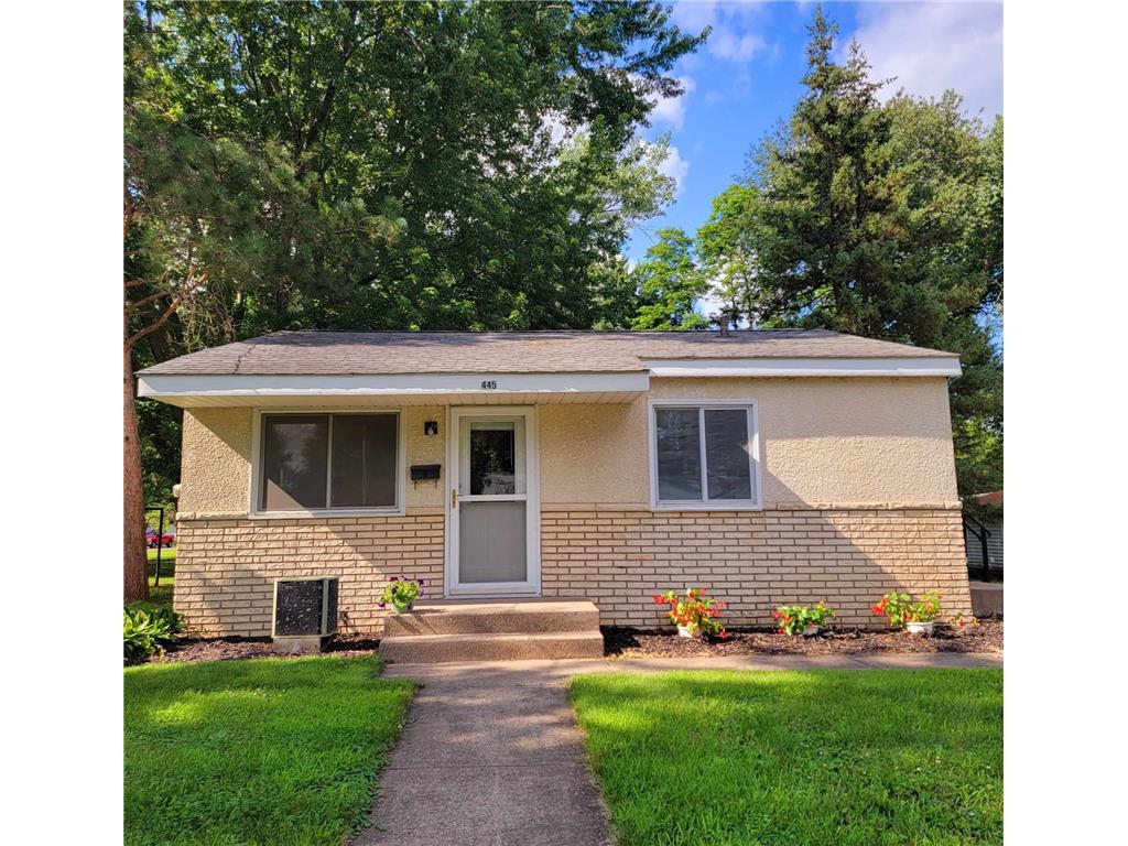 445 N 2nd Street New Richmond WI 54017 6569882 image1