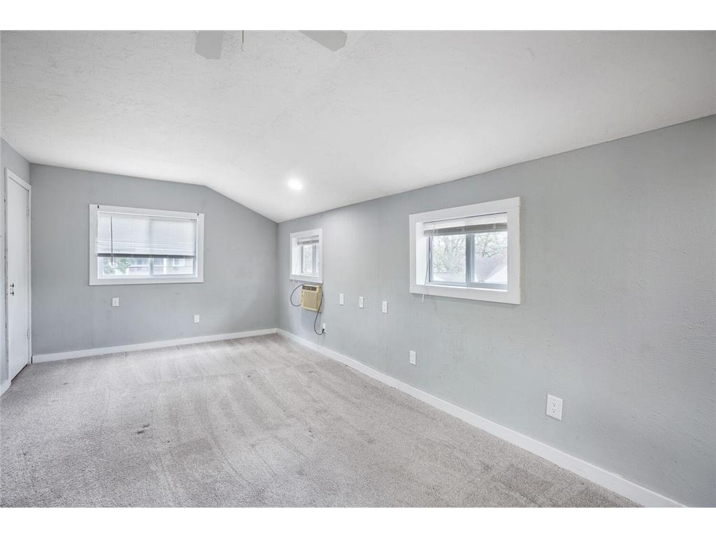 4450 38th Avenue N Robbinsdale MN 55422 7037386 image13
