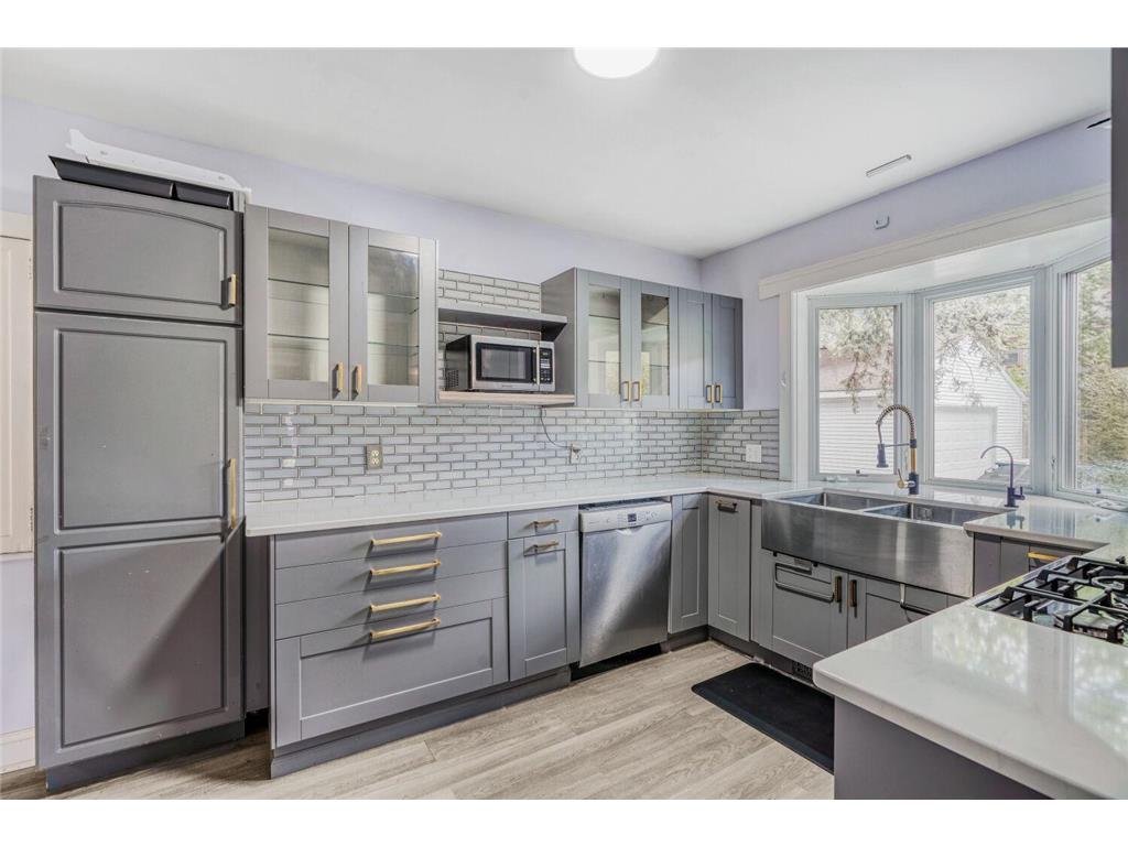4450 38th Avenue N Robbinsdale MN 55422 7037386 image4