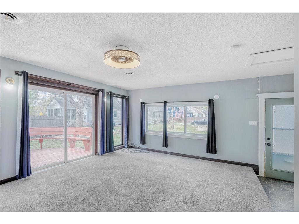 4450 38th Avenue N Robbinsdale MN 55422 7037386 image7
