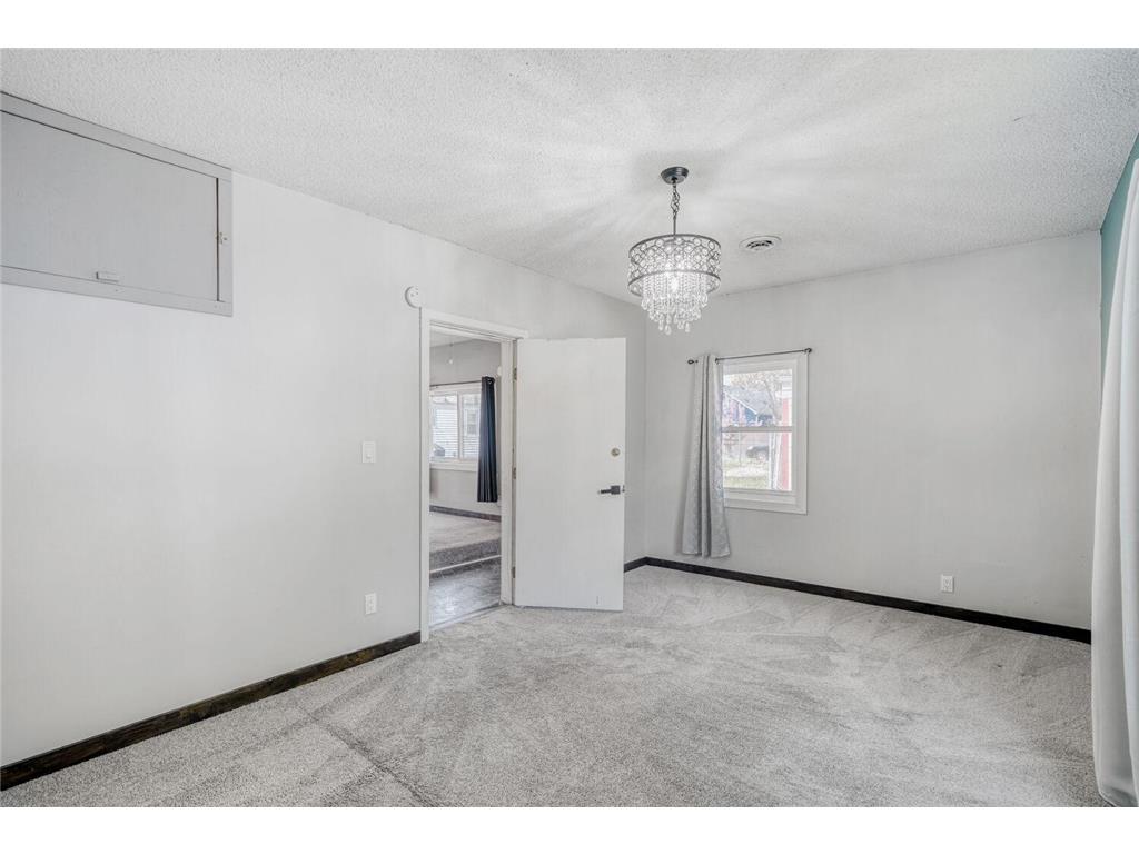 4450 38th Avenue N Robbinsdale MN 55422 7037386 image9