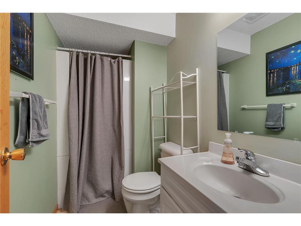 4454 Churchill Street Shoreview MN 55126 7032106 image20
