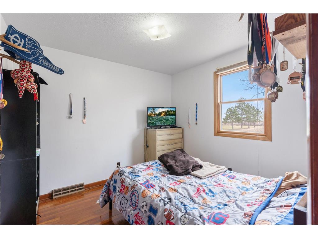 44554 County 11 Bertha MN 56437 7056436 image14