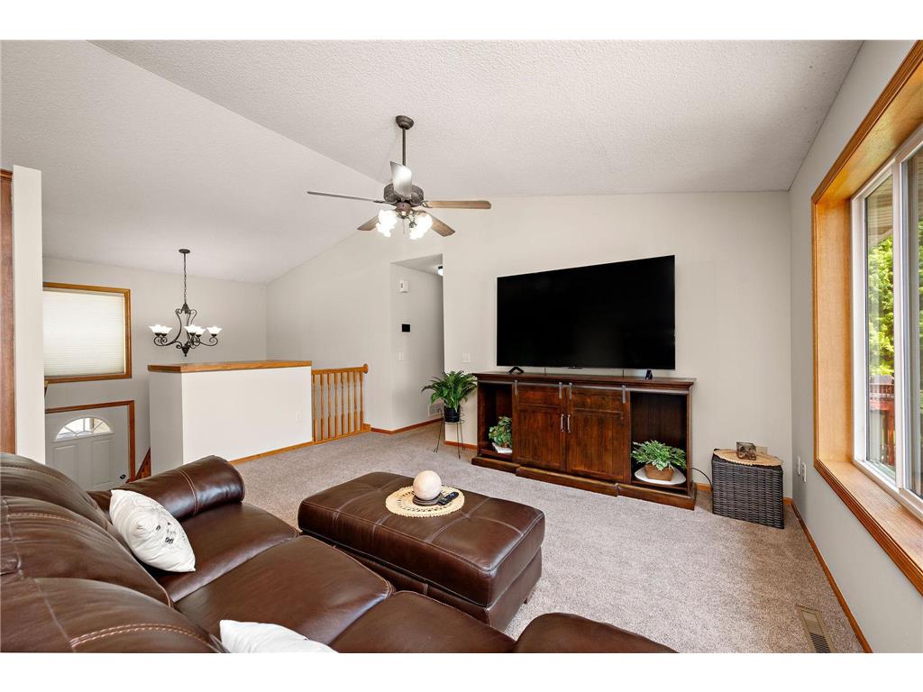4458 Mayelin Avenue NE Saint Michael MN 55376 7070359 image4