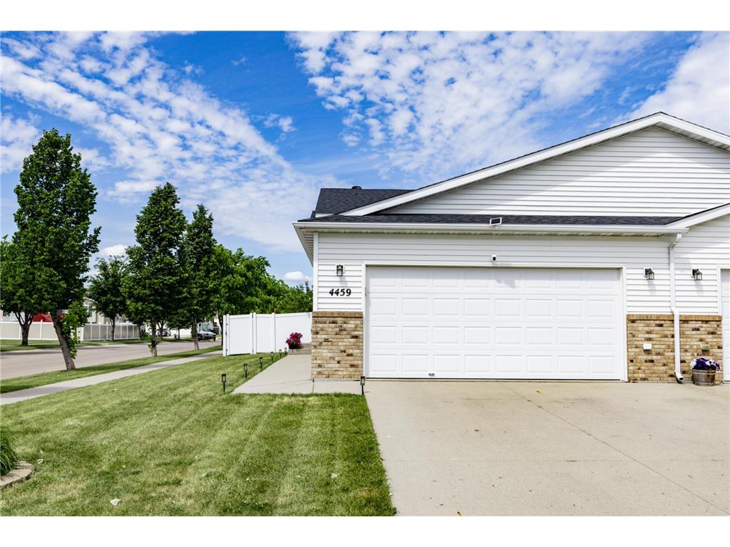4459 15th Street S Moorhead MN 56560 7109543 image2