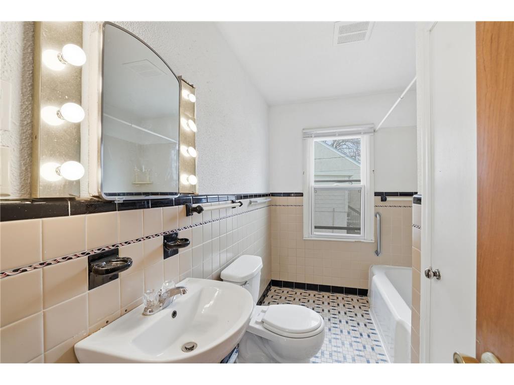 4459 28th Avenue S Minneapolis MN 55406 - Hiawatha 7046213 image8