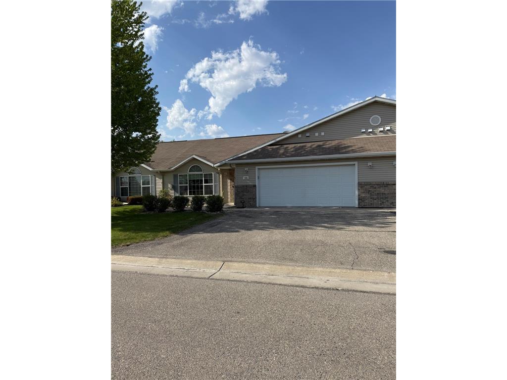446 30th Street N Moorhead MN 56560 6722795 image1