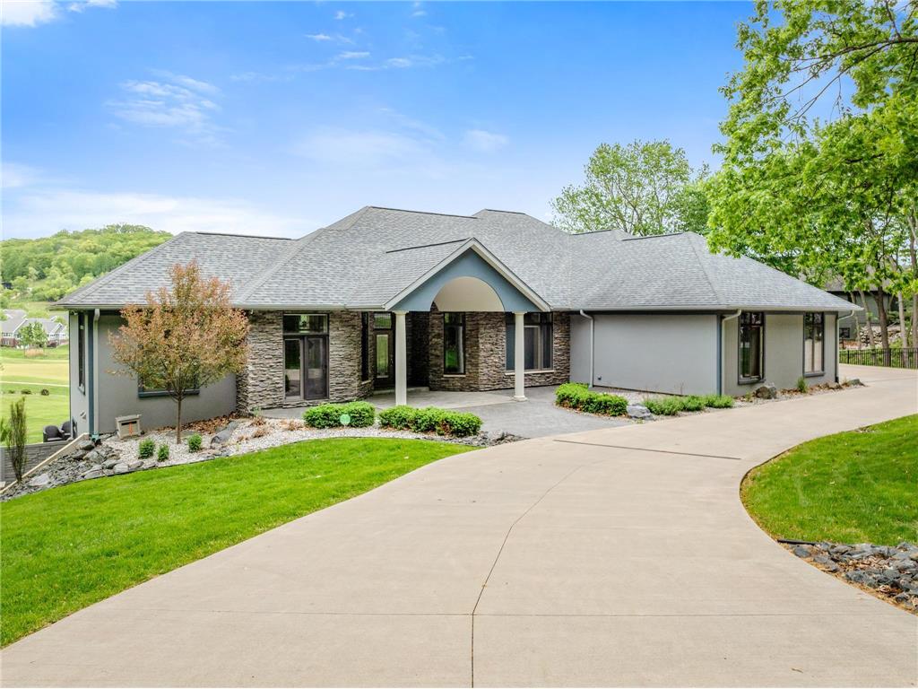 446 Country Club Lane Onalaska WI 54650 6742468 image1