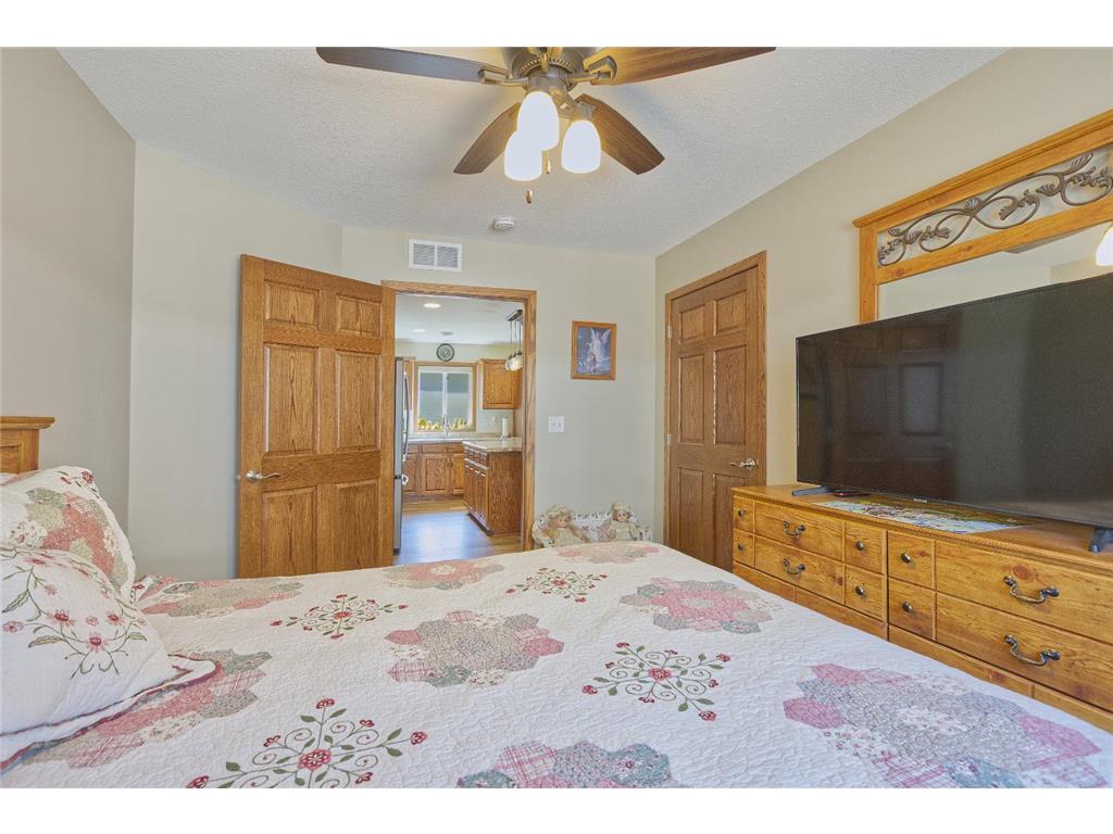446 Lake Trail Winsted MN 55395 - Winsted 7065480 image23