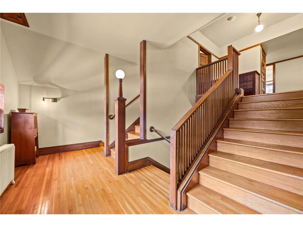 446 Main Street S Hutchinson MN 55350 7019780 image25