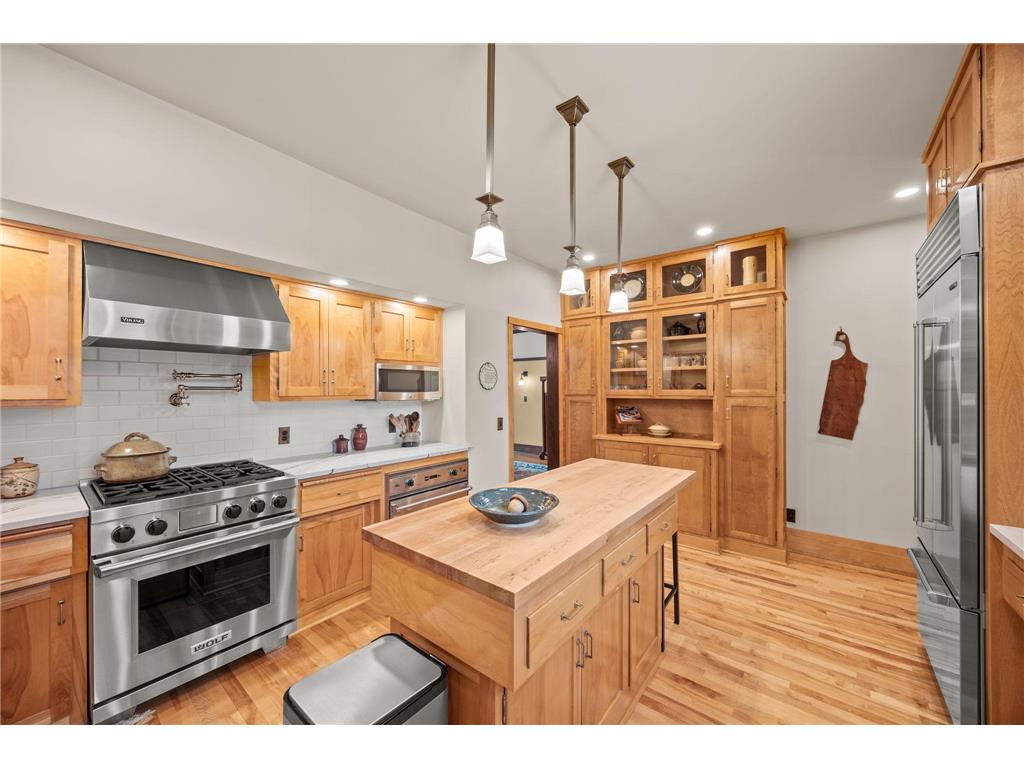 446 Main Street S Hutchinson MN 55350 7019780 image3