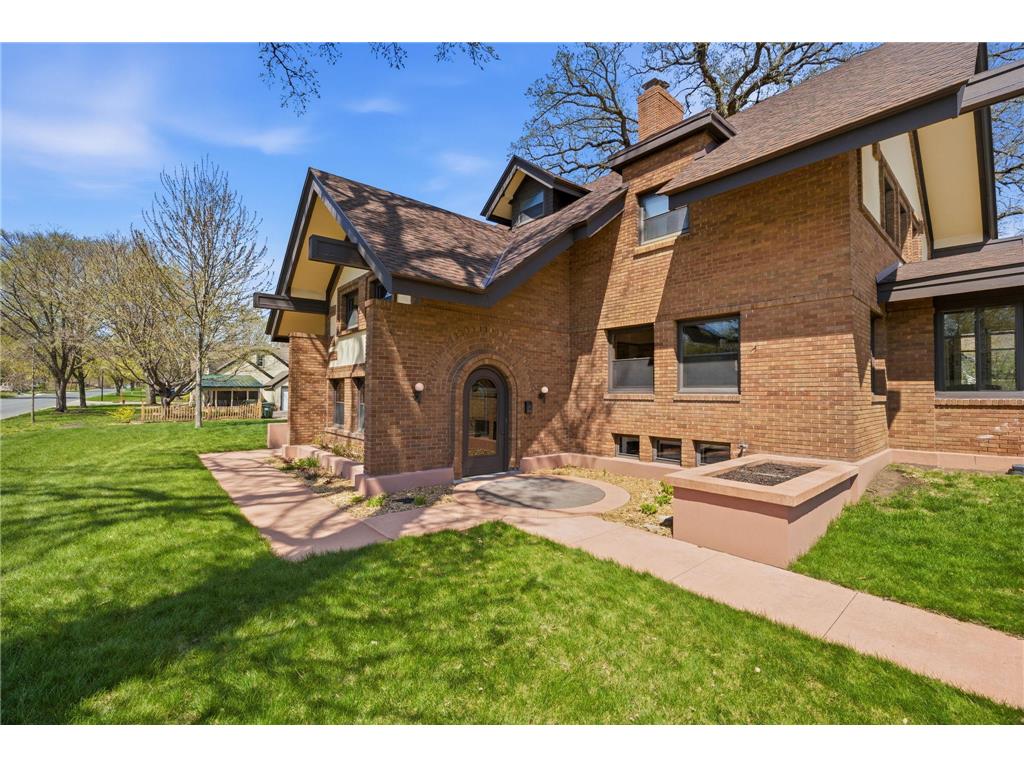 446 Main Street S Hutchinson MN 55350 7019780 image42