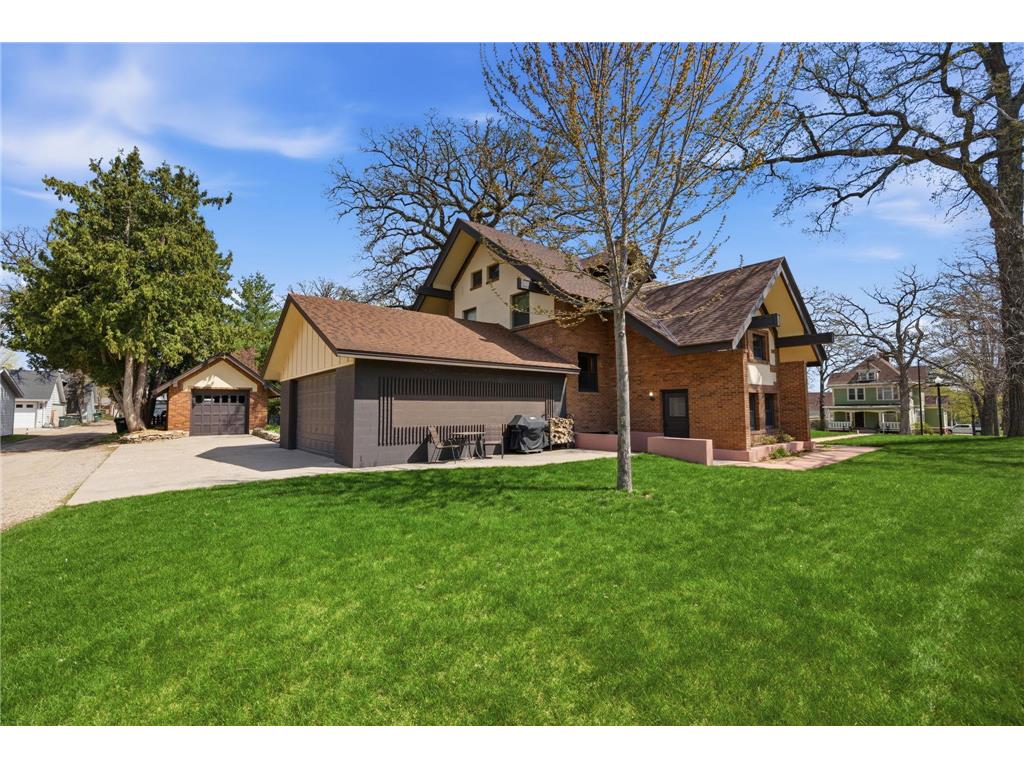 446 Main Street S Hutchinson MN 55350 7019780 image44