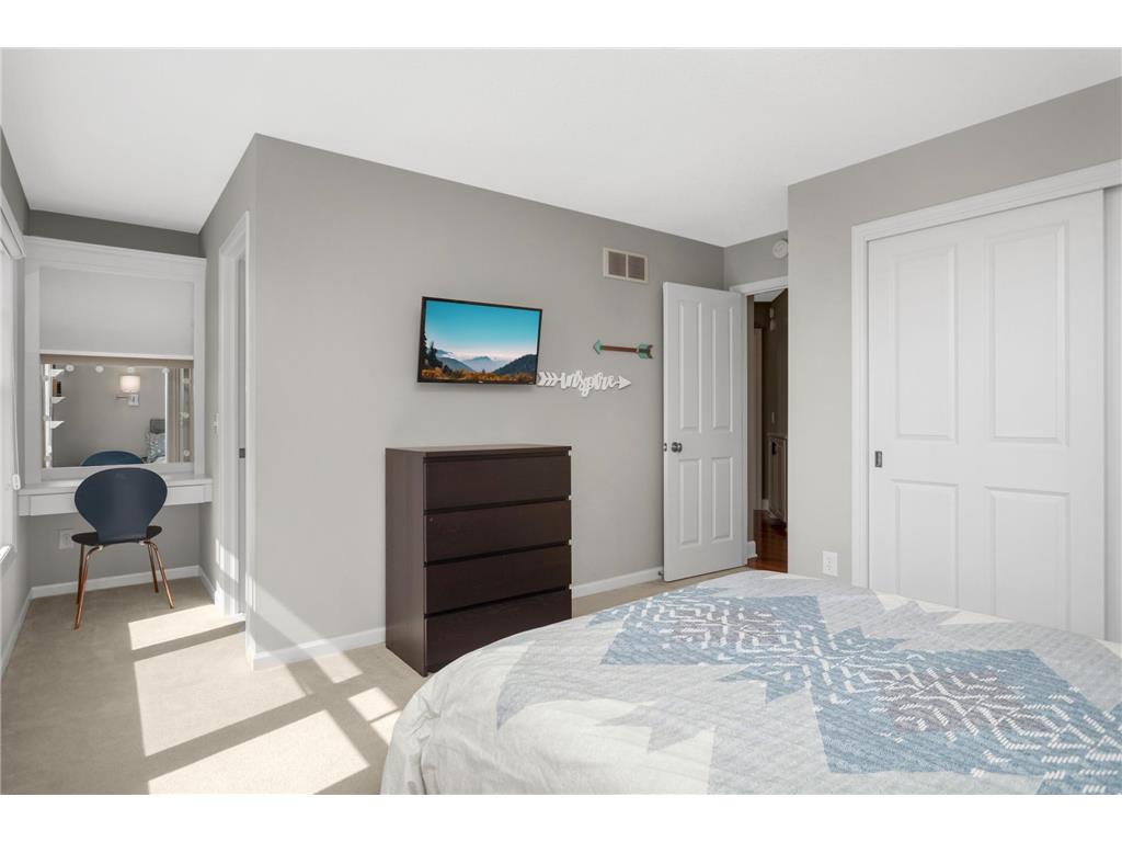 4465 Bluebell Trail S Medina MN 55340 7042506 image32