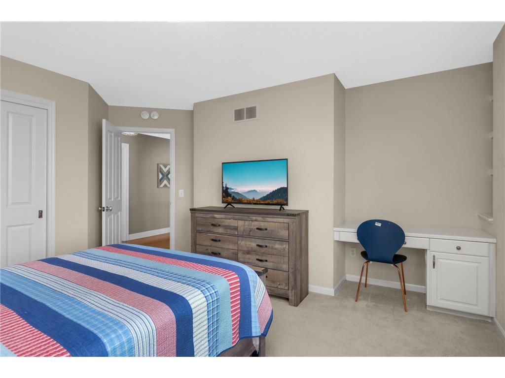 4465 Bluebell Trail S Medina MN 55340 7042506 image35