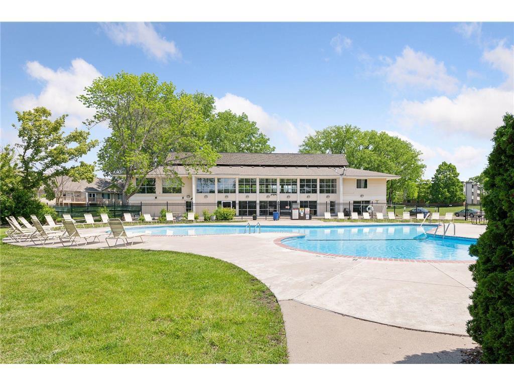 4465 Trenton Lane N #301 Plymouth MN 55442 7012098 image1