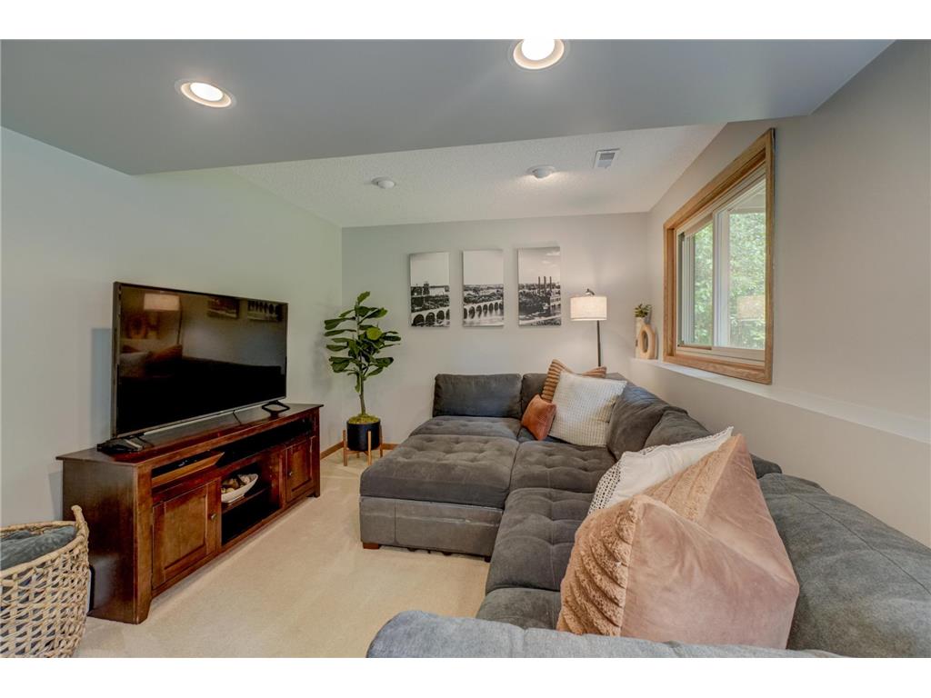 4466 Margaret Street White Bear Twp MN 55110 7079350 image22