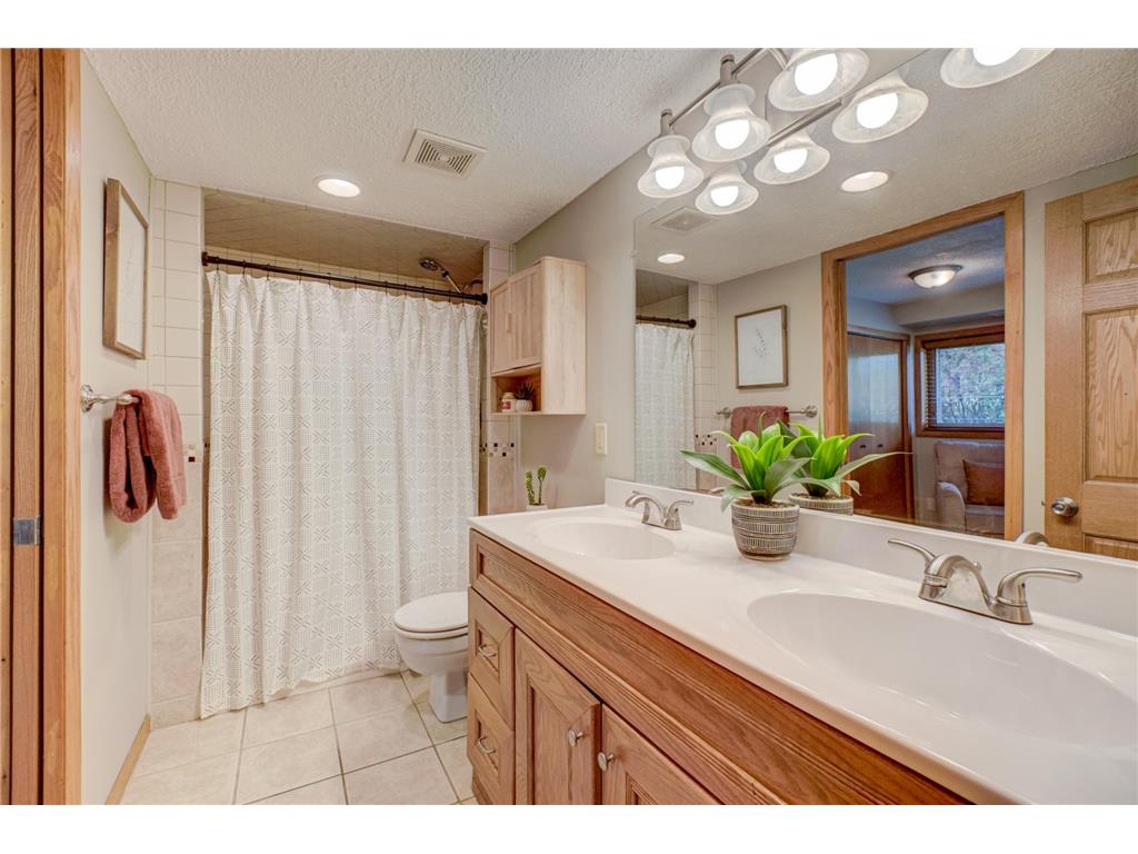 4466 Margaret Street White Bear Twp MN 55110 7079350 image28