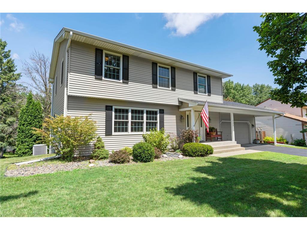 4466 Victoria Street N Shoreview MN 55126 6777059 image1