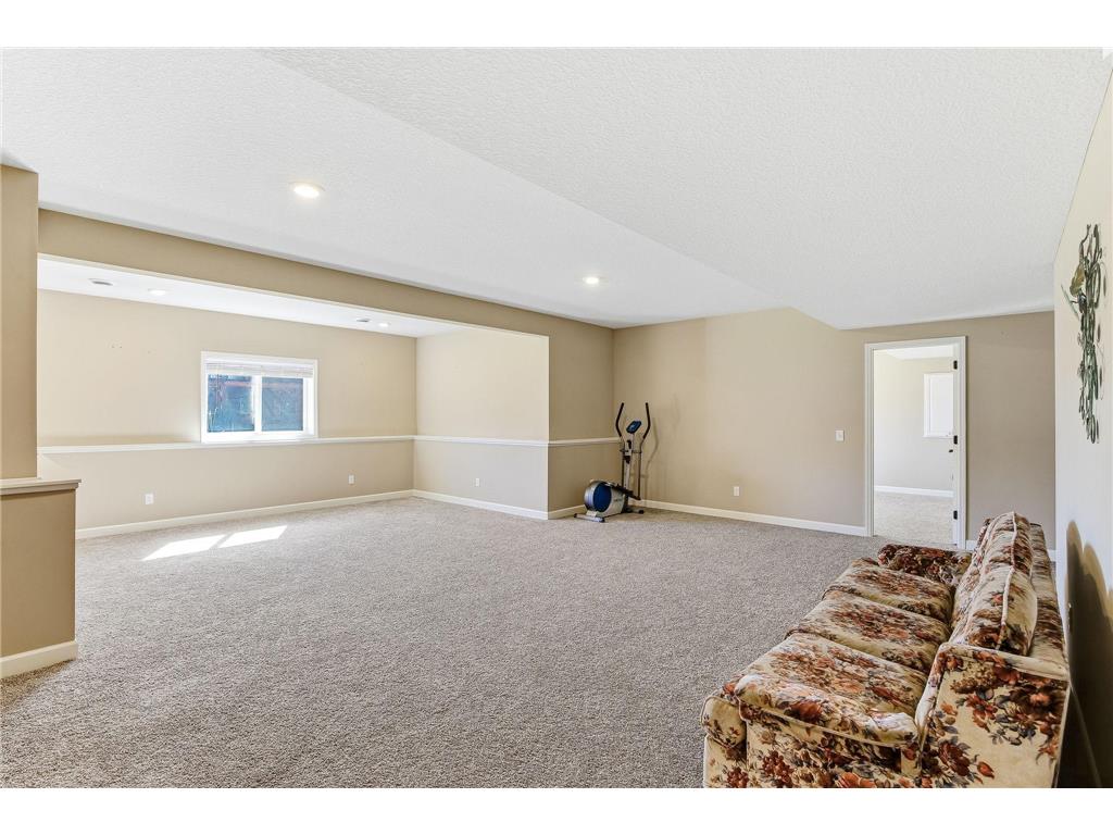 4469 Schilling Way Woodbury MN 55129 7067608 image50