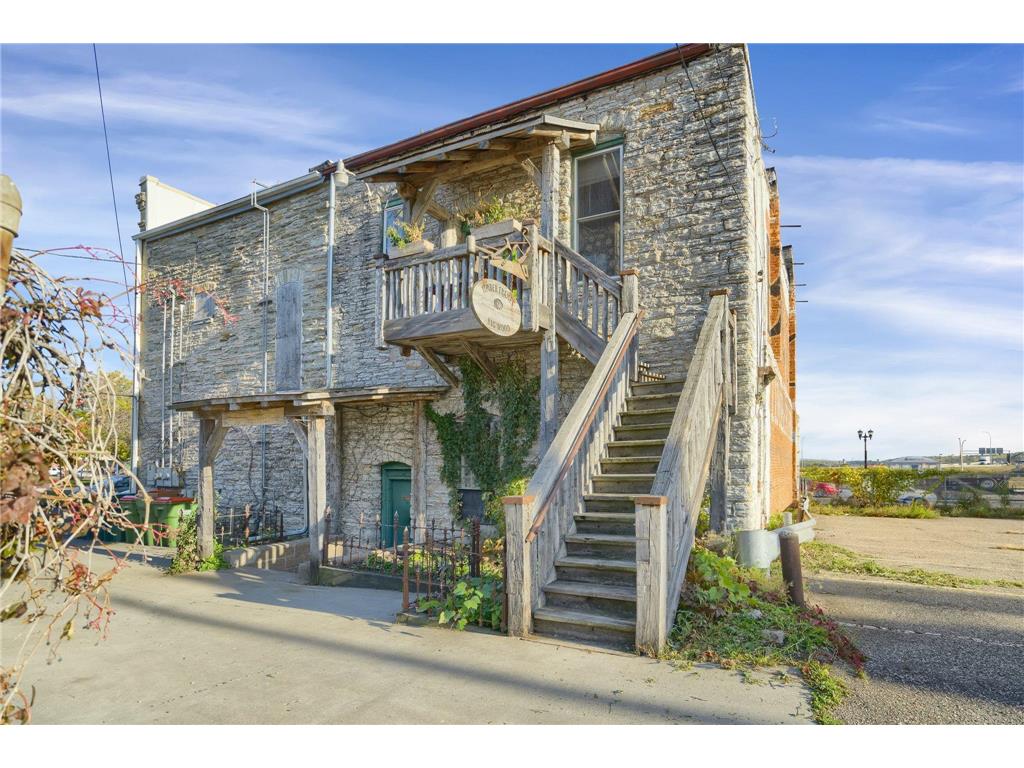 447 7th Street E Saint Paul MN 55101 6468135 image1