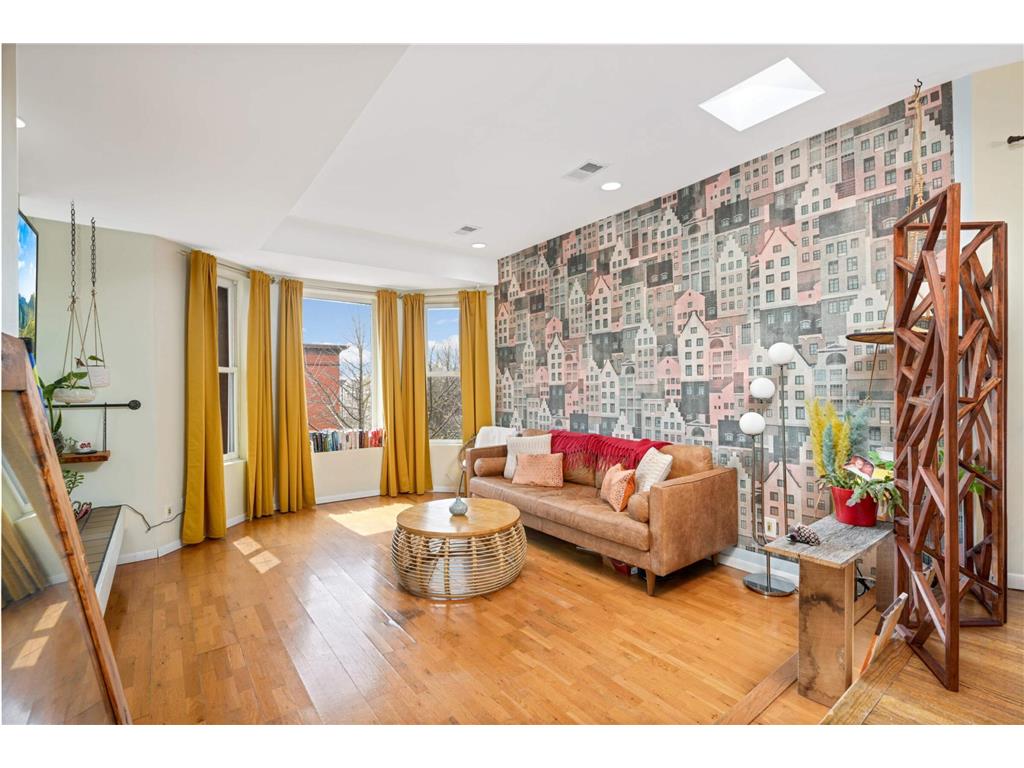 447 Marshall Avenue #5 Saint Paul MN 55102 6516026 image1