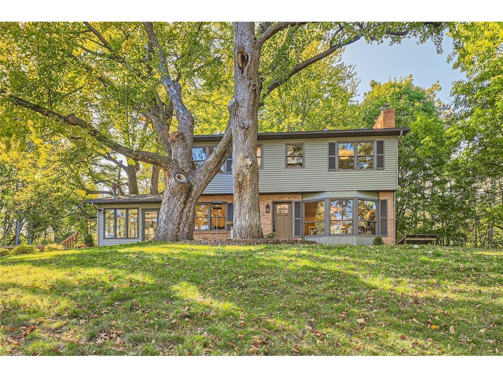 447 Valley View Trail Saint Joseph Twp WI 54082 6608716 image1