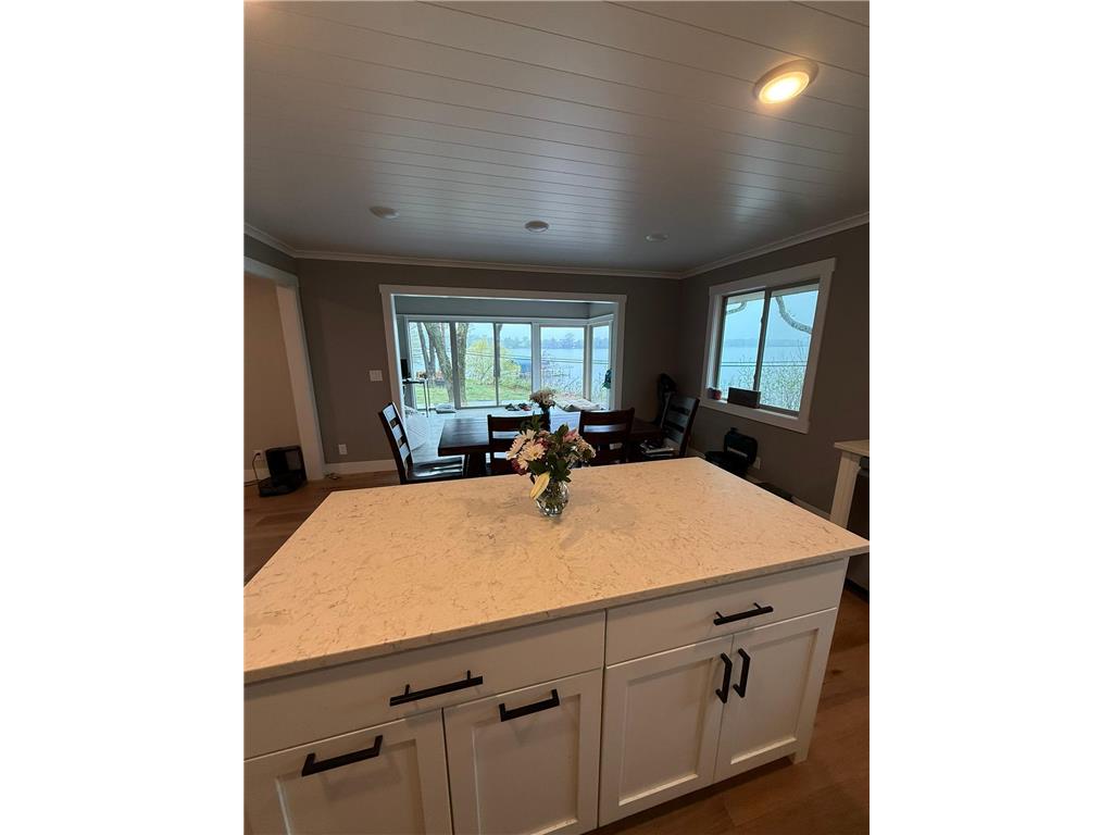 4471 Manitou Road Tonka Bay MN 55331 - Lake Minnetonka 7092377 image3