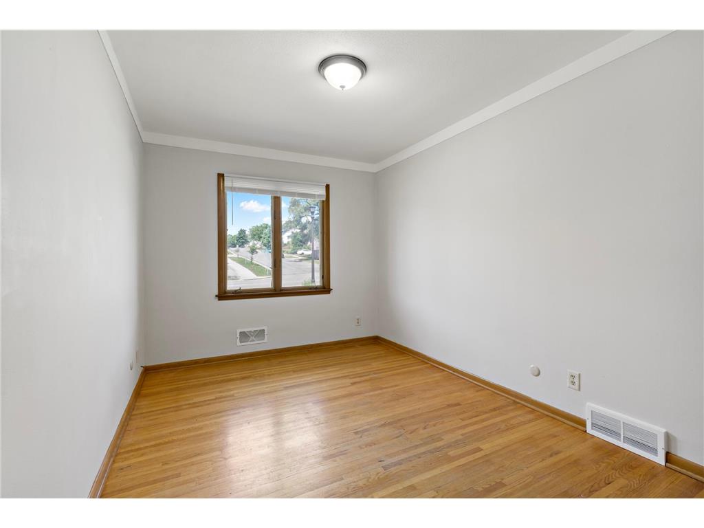 448 White Bear Avenue N Saint Paul MN 55106 7082005 image24