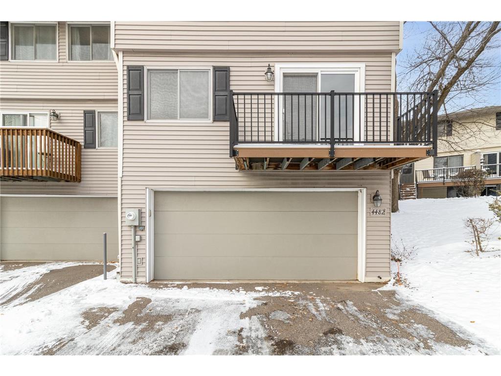 4482 Victoria Street N Shoreview MN 55126 6821278 image1