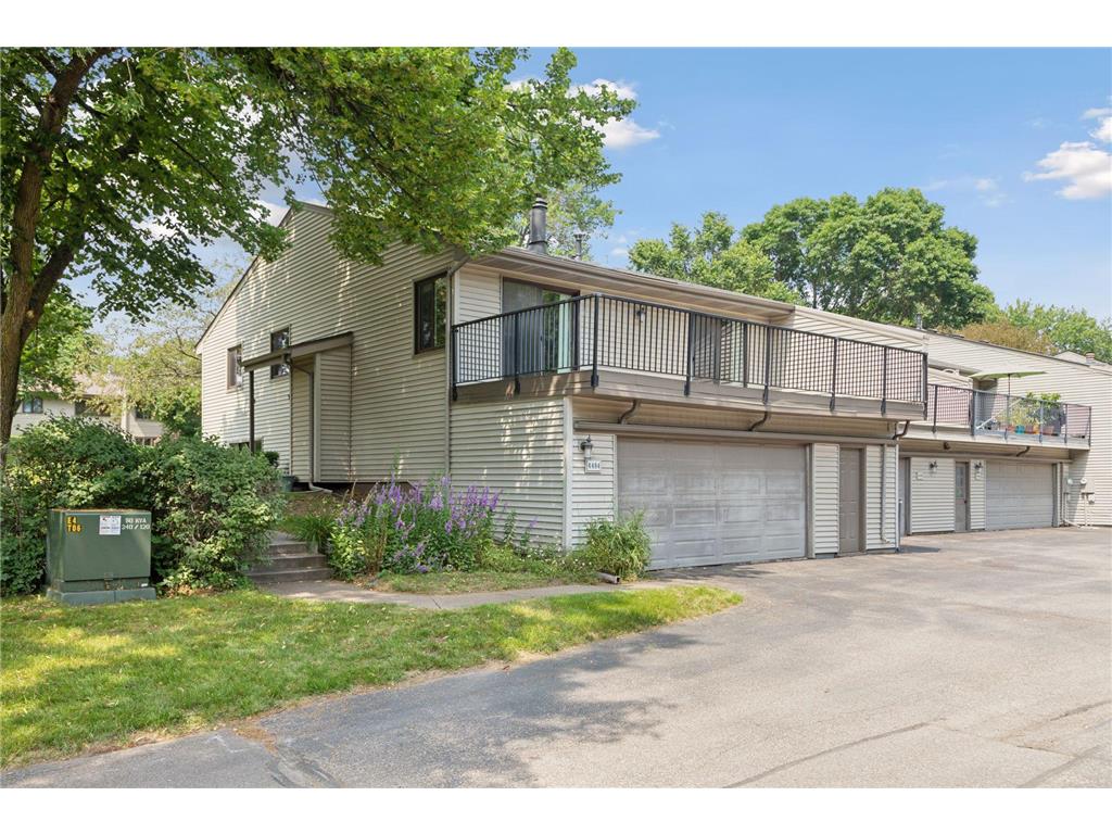 4484 Arden View Court Arden Hills MN 55112 6566441 image1
