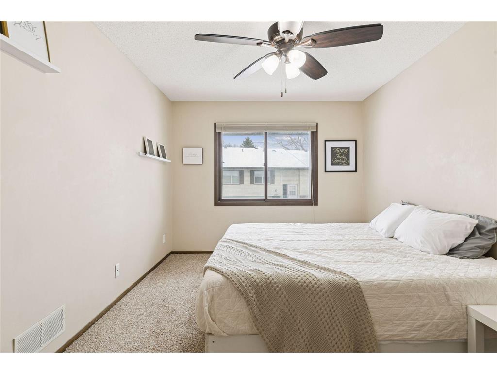 4487 Churchill Street Shoreview MN 55126 7025475 image17