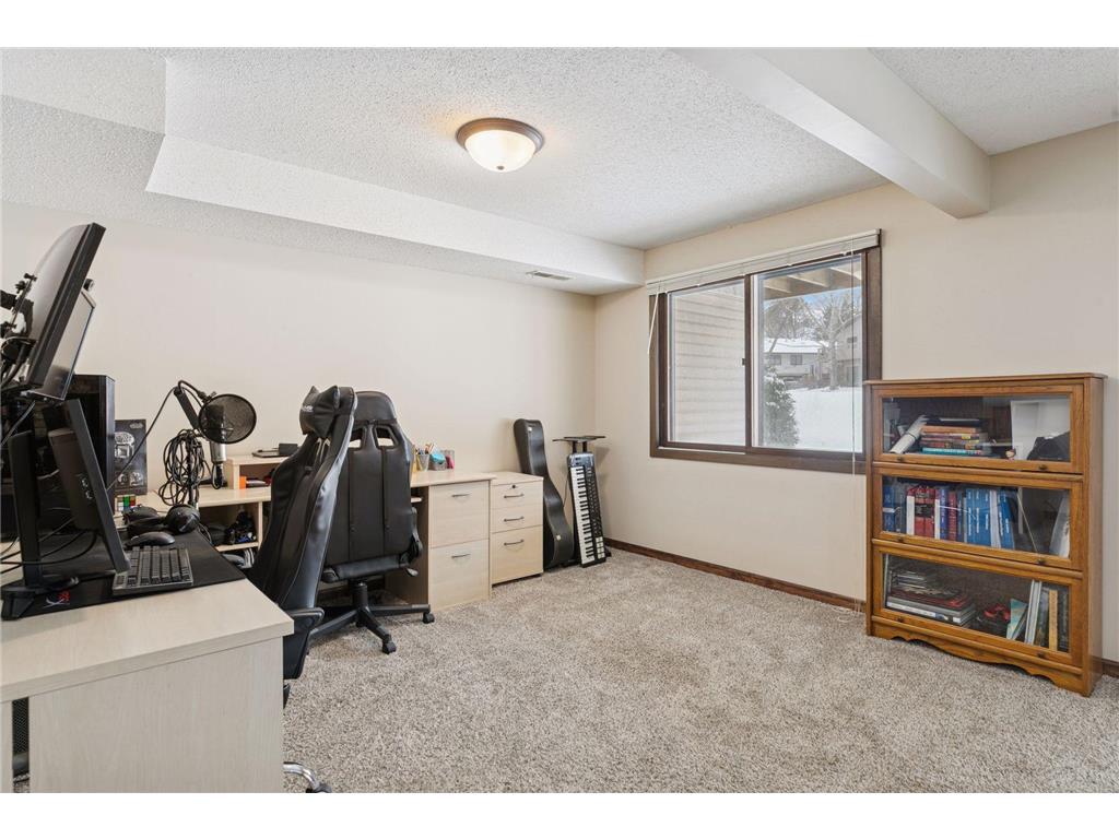 4487 Churchill Street Shoreview MN 55126 7025475 image27