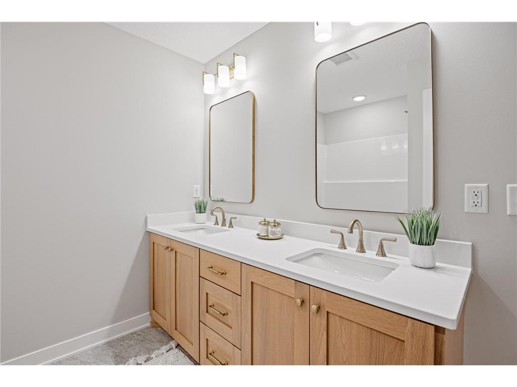 449 Bear Court Vadnais Heights MN 55127 6740505 image35